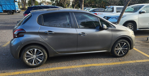 Peugeot 208 1.6 Allure