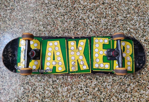 Patineta - Skate Baker 7.8  X 32 