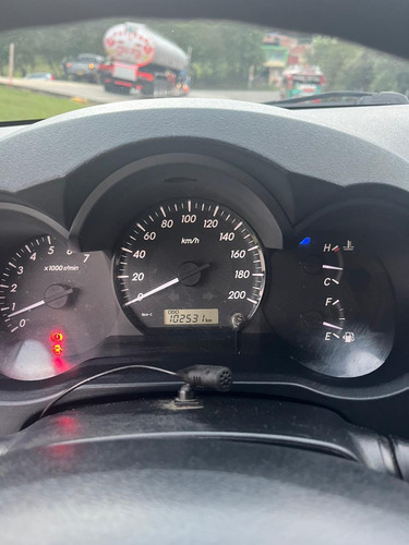 Toyota Hilux 2.5 Imv 142 hp 4x2