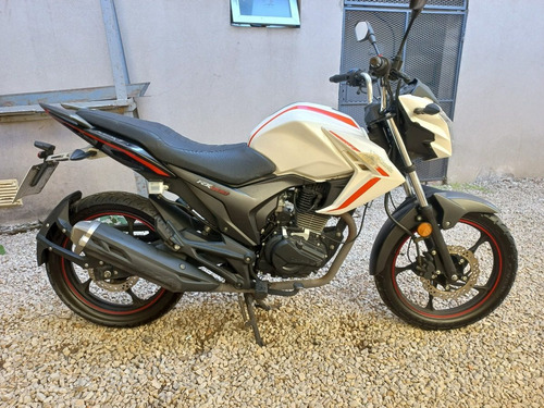Imagen 2 de 17 de Zanella Rx 200cc Next Moto + 2 Cascos