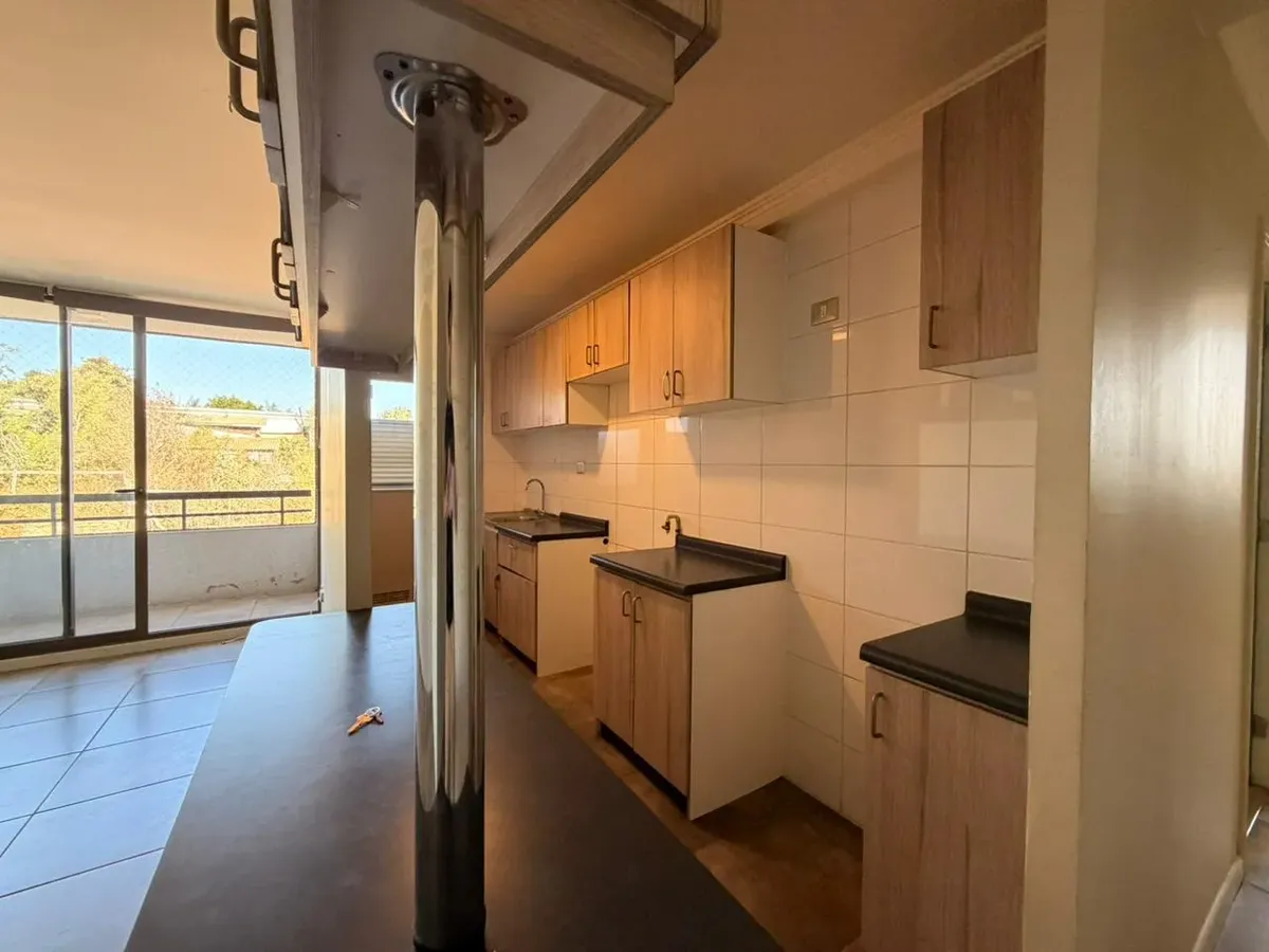 Imagen 4 de 14 de Venta De Departamento En Sector Residencial De Limache