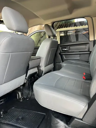 Dodge Ram 1500 5.7 Pickup Quad Cab Slt Aa 4x4 At
