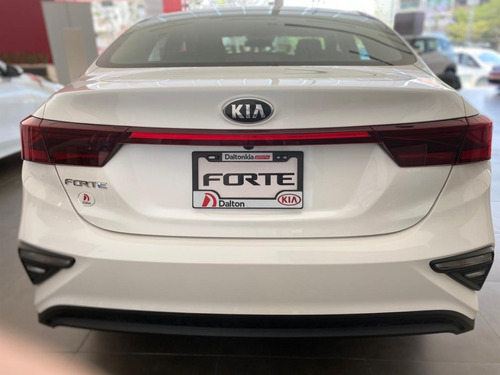 Kia Forte 2.0 L At