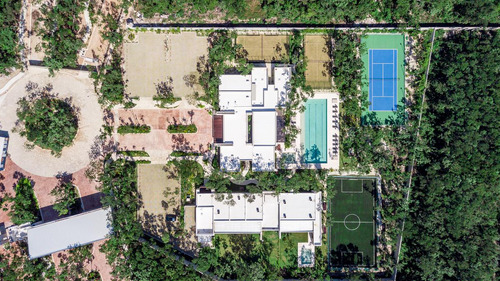 Casa En Venta En Privada Residencial Playa Del Carmen (1187)