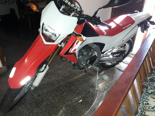 Imagen 2 de 9 de Honda Crf250l Japonesa Vendo Opermuto Zona Olivos Excelente