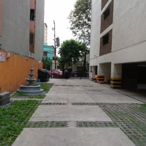 Departamento En Col Manzanos, Miguel Hidalgo. Cdmx  Remate Bancario 