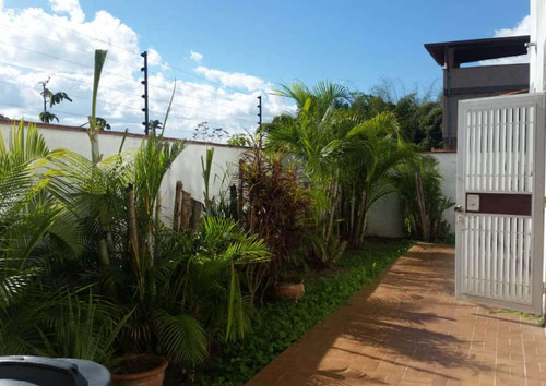 Imagen 4 de 26 de Se Vende Casa 550m2 5h/7b/6p Urb. Miranda