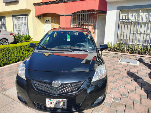 Toyota Yaris 1.5 Premium Sedan At