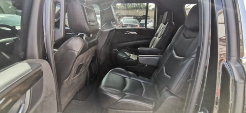Imagen 12 de 15 de Cadillac Escalade 2017 6.2 Plinum 4x4 At