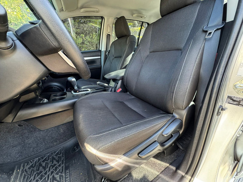 Toyota Hilux 2.8 D-4D TURBO DIESEL CD SR 4X4 AUTOMÁTICO