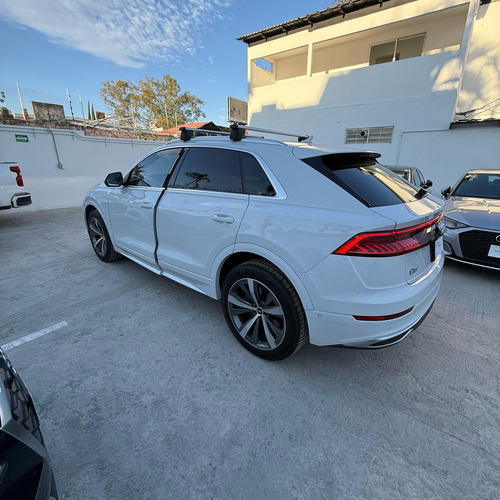 Audi Q8 2021