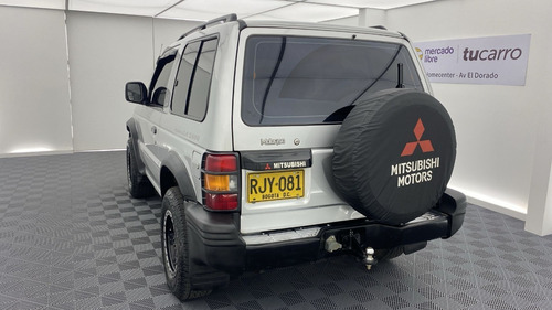 Imagen 6 de 25 de Mitsubishi Montero
