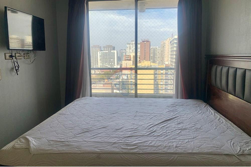 Un Dormitorio, Vicuña Mackenna Con Marin !!