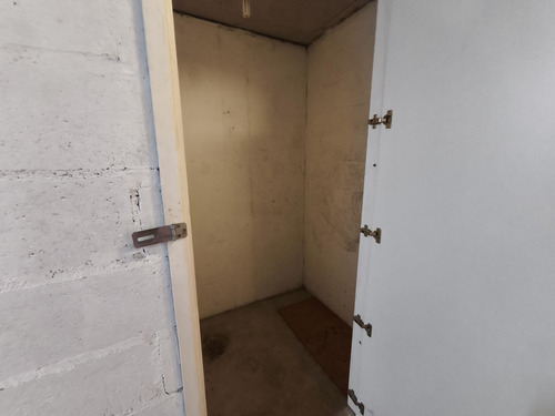 Venta Apartamento De 2 Dormitorios, Centro