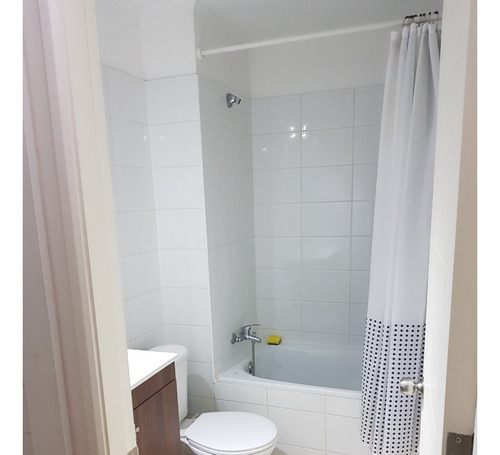 Arriendo En Pleno Corazón Lomas San Sebastián,avda 7 Lagunas