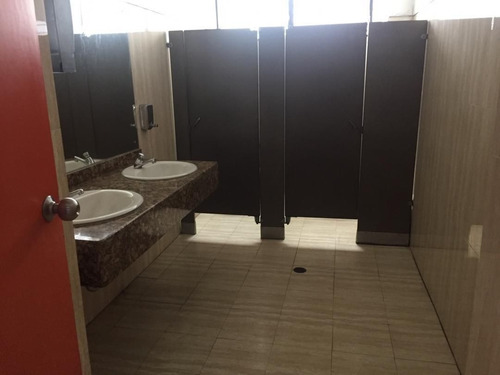Imagen 5 de 9 de Oficina En Venta Mls #22-14771 - Laura Colarusso