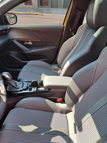 Imagen 18 de 25 de Peugeot 208 2021 1.2 Gt