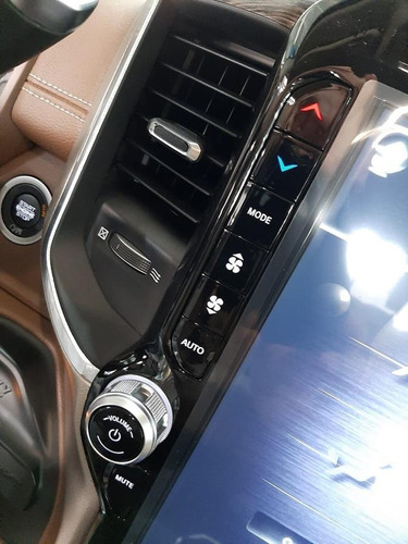 Imagem 5 de 15 de Dodge Ram 2500 Laramie
