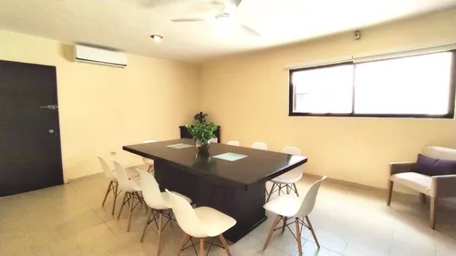 Espectacular Casa En Itzimna Ideal Oficinas O Vivienda (fvc-1463)