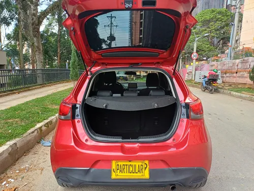Mazda 2 Turing automatico