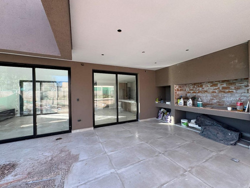 Casa A La Venta En Barrio Alma Gardenia- Lote A2