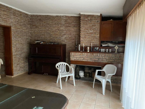 Casa En Carrasco Proximo A Colegio Woodlands Y Calle Harwood