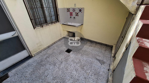 Casa En Lote Propio Con Patio Y Terraza