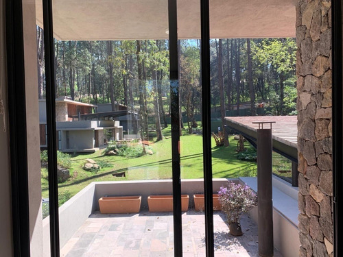 Casa En Venta En Circuito Avándaro, Valle De Bravo