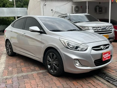 Hyundai Accent 1.3 Gl 5 p