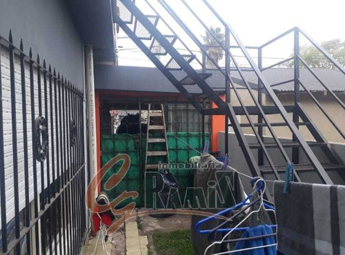 Imagen 8 de 14 de Casa + Departamento En Venta Saldan 1400 Ituzaingo