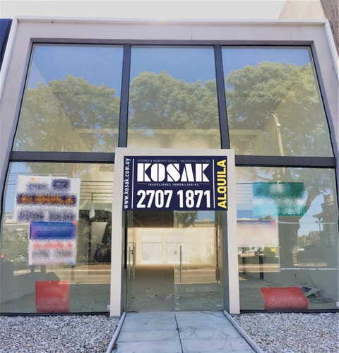 Gran Local Comercial Frente A Punta Carretas Shopping