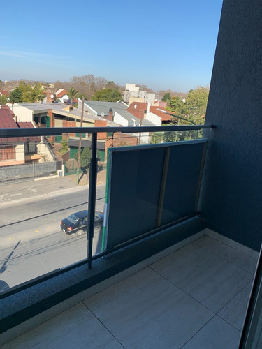 Imagen 3 de 12 de A Estrenar!! Monoambiente Al Frente Con Balcon De 30m2