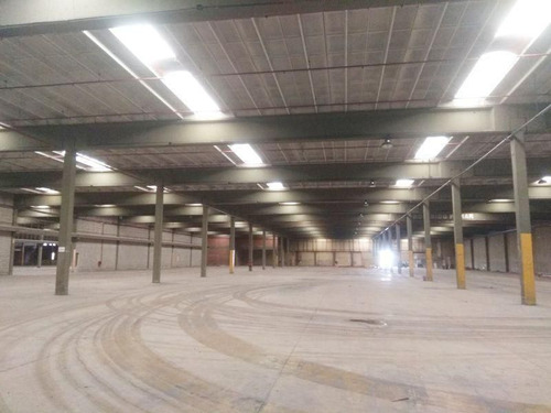 Nave De 10000m2 En Predio Cerrado De Quilmes Oeste