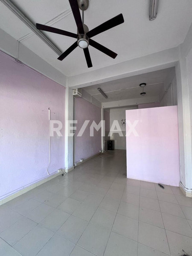 Local Comercial En Villas De Tulum: ¡perfecto Para Tu Negocio! - En Renta Local - For Rent Comercial