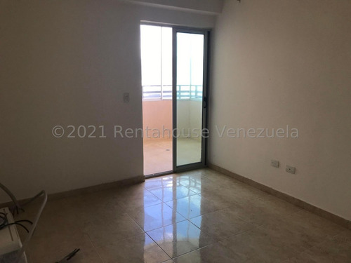 Imagen 9 de 14 de Karen Freites Rentahouse Mp 22f15499 Las Chimeneas