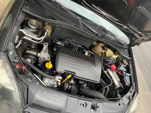 Renault Clio 1.2 Athentique 2006