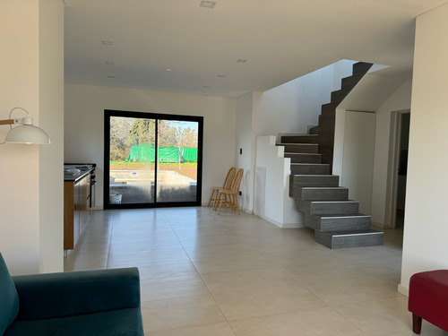 Venta Casa A Estrenar 2 Dormitorios 1 En Suite