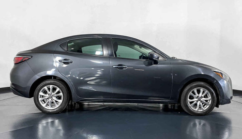 Imagen 5 de 15 de 45387 - Toyota Yaris 2016 Con Garantía Mt