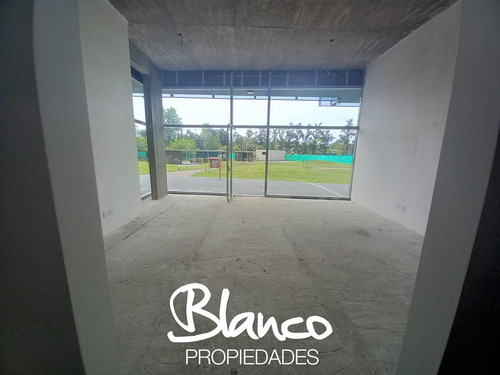 Imagen 2 de 12 de Local En Alquiler En Pilar, G.b.a. Zona Norte