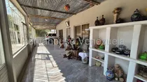Comprar Daniela Linarez Vende Granjas Ubicada En La Zona Norte De La Ciudad De Barquisimeto Con Amplio Terrreno De 20.000m2 Cuenta Con Dos Casas Equipadas Y Todos Los Servicios Basicos                        