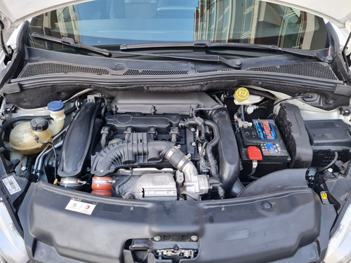 Imagen 7 de 9 de Peugeot 208 2014 1.6 Xy