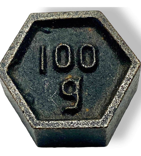 Pesita Antigua De 100 Gramos De Hierro En Forma Hexagonal (Usado)
