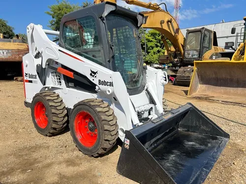 Minicargador Bobcat S530 2015
