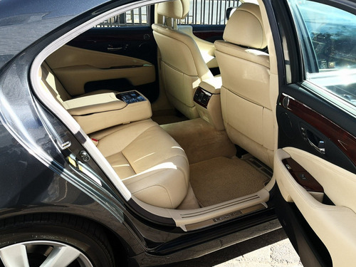 Imagen 6 de 6 de Automoviles Para Matrimonio Mercedes Benz - Lexus