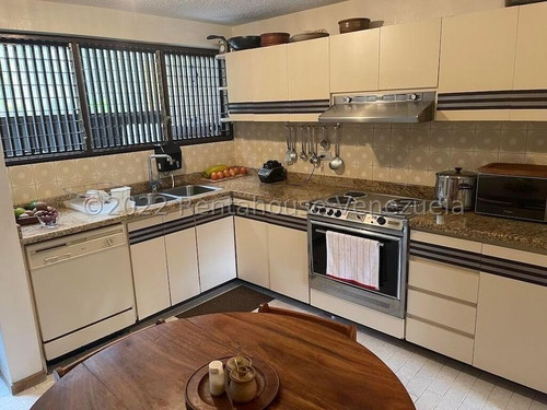 Imagen 7 de 12 de Bello Townhouse En Lomas De Prados Del Este. Cod 23-2680 / Jesus Jaramillo