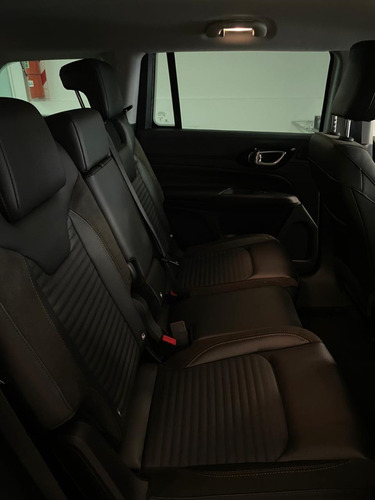Imagen 18 de 18 de Jeep Commander 2023 2.0 Td At9 4x4 Limited Plus
