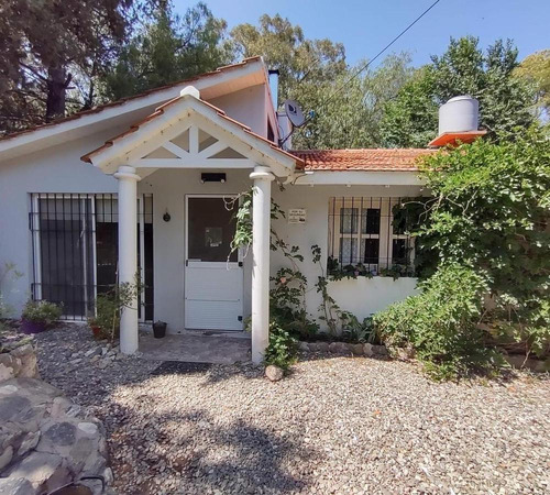 Hermosa Casa Con Departamento Al Fondo En Piedras Blancas - Merlo - San Luis