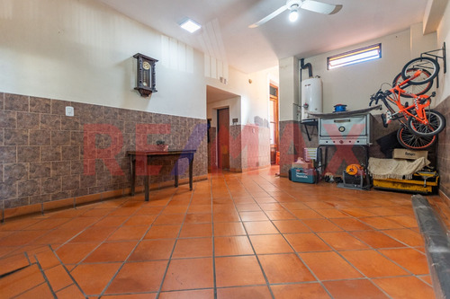 Venta Casa Cochera Terraza Patio Mataderos