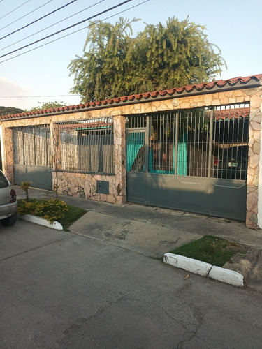 Vera Casa Inmobiliaria Vende Casa En Guayabal San Joaquín L/firma Lp-1