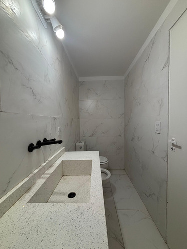 Venta Pb Refaccionado A Nuevo: Dos Jardines Privados Y Ubicación Premium